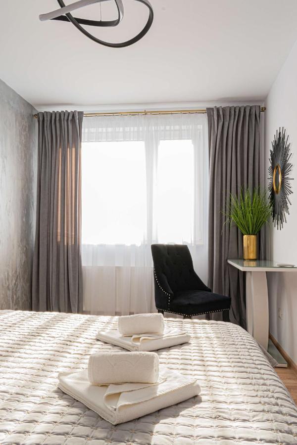 Apartment Alios Lux Braşov Exteriör bild